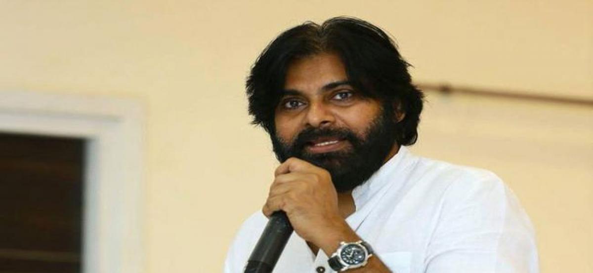 Chandrababu promised to acquire only 1850 acres: Pawan Kalyan